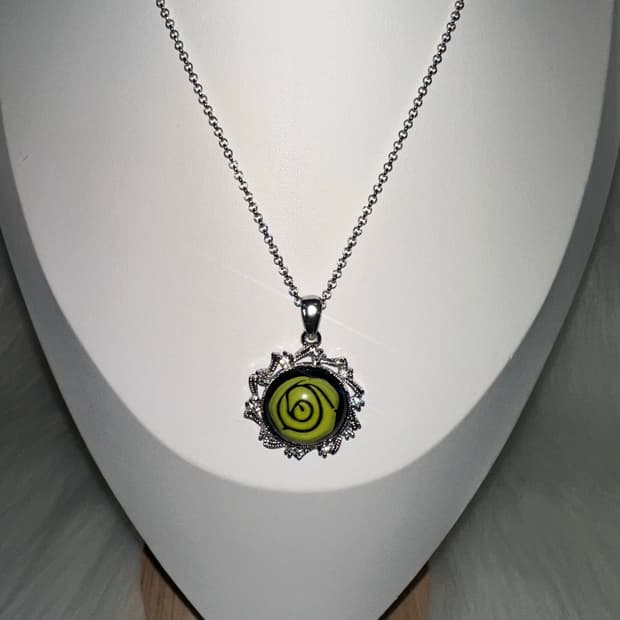 오리엔탈 고스펑크 장미 목걸이