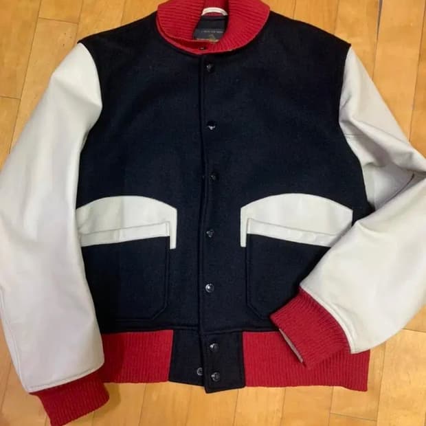 엔지니어드가먼츠 x 골든베어 바시티 판매