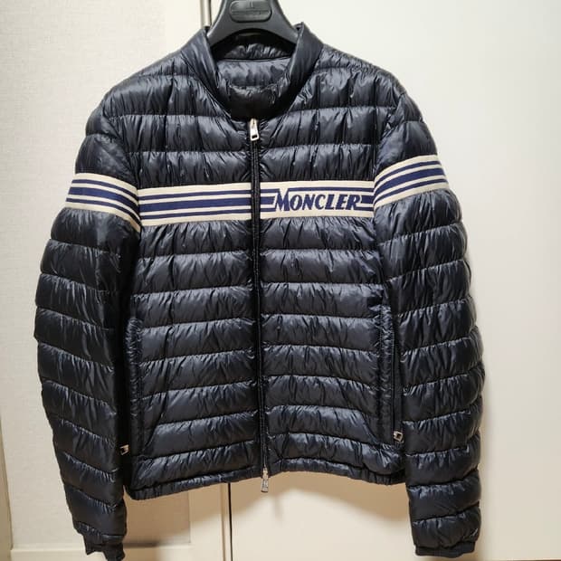 몽클레어 RENALD 경량패딩 2