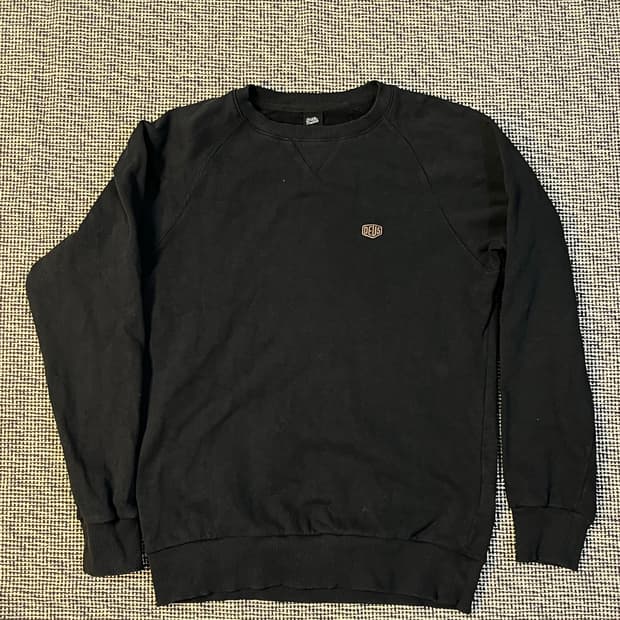 데우스엑스마키나 맨투맨 M