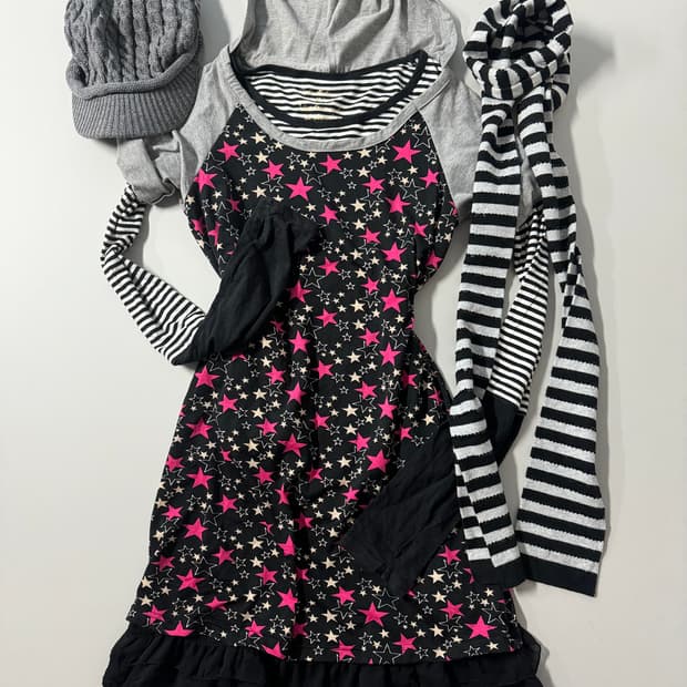 스타 패턴 래글런 후디드 원피스