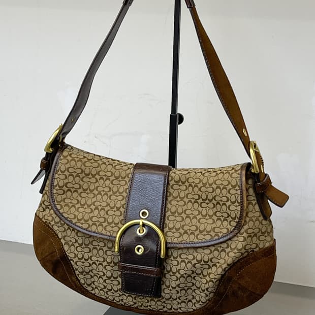 코치 소호 시그니처 숄더백