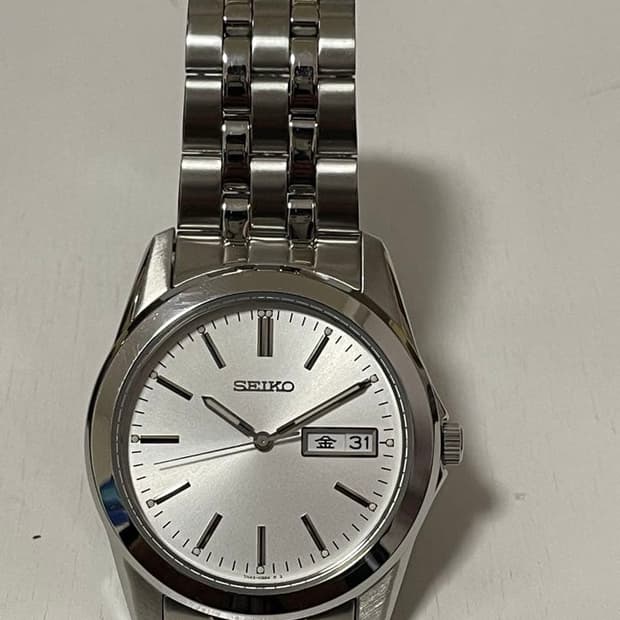 세이코 셀렉션/스피릿 실버 쿼츠 시계