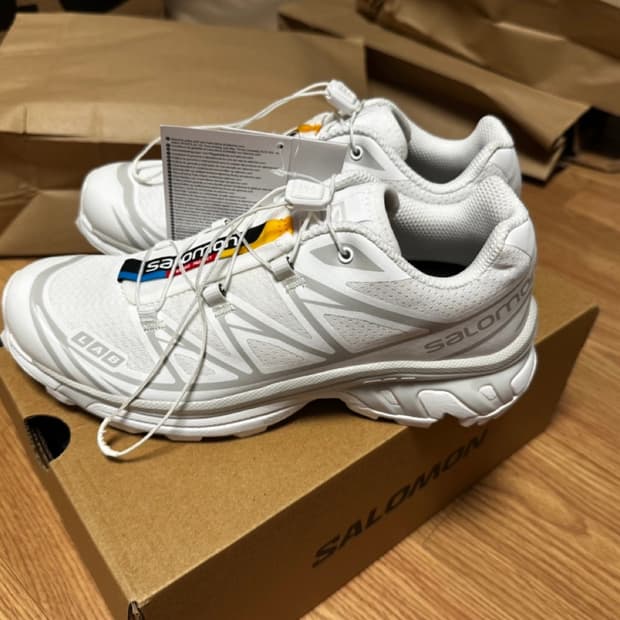 살로몬 XT-6 ADV 화이트 240사이즈 새상품