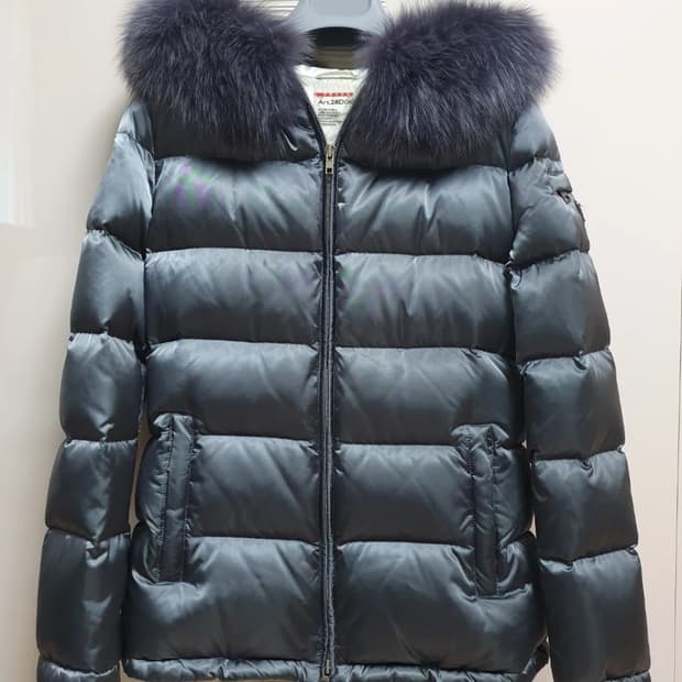 프라다스포츠_폭스 패딩