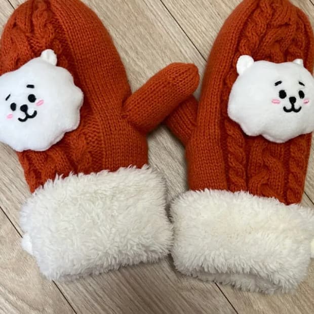 BT21 진 캐릭터 털장갑