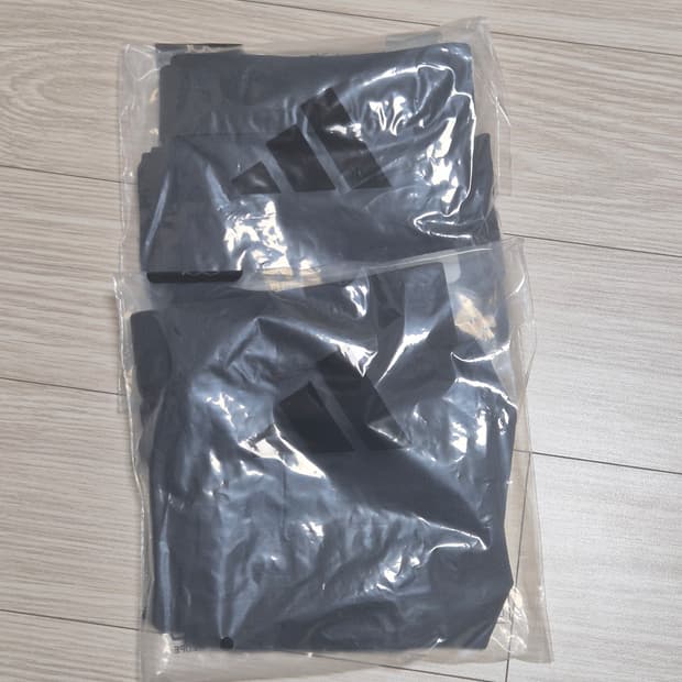 아디다스 뉴로고 드로즈