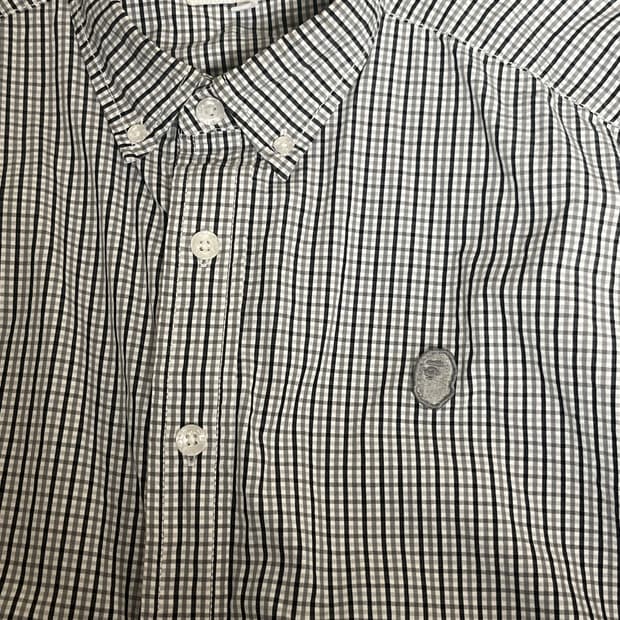 베이프 원포인트 체크 셔츠