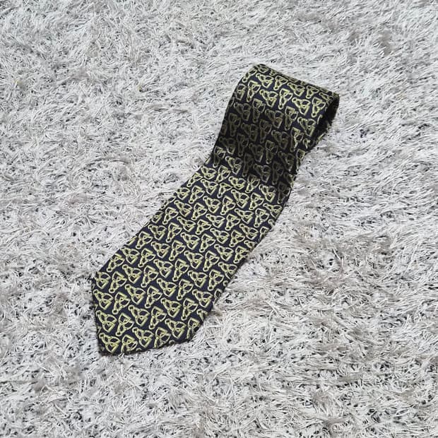 버버리Burberry 금장 패턴 넥타이 Free - N34