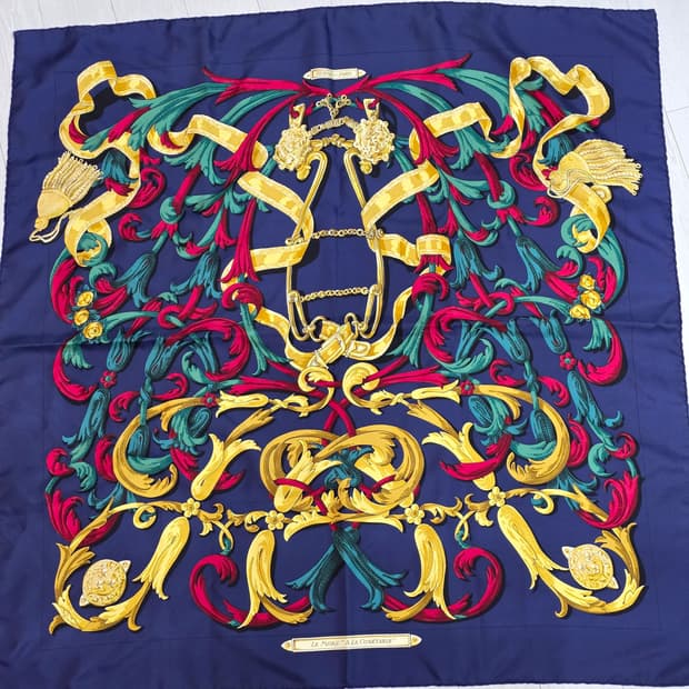 에르메스 까레90 네이비블루 르모르스 아라 콘네타블