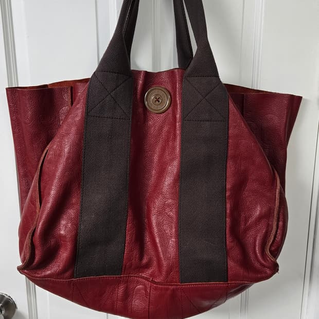 마크제이콥스 빈티지 레드 레더 쇼퍼백