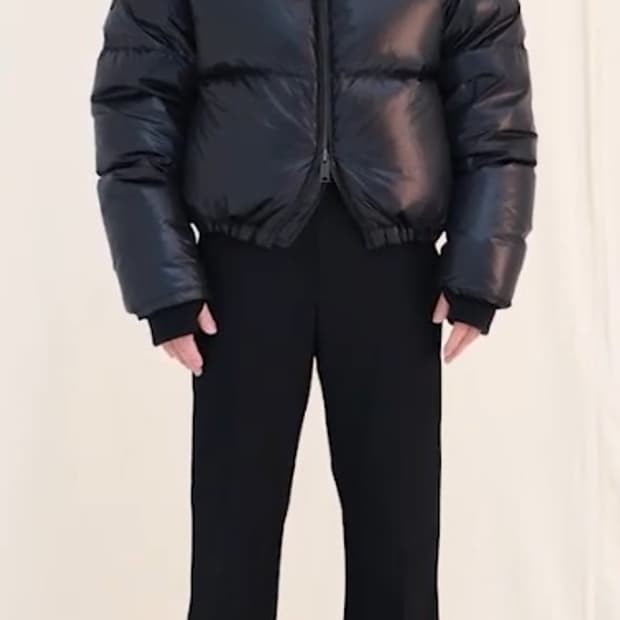 KKST 에드리엘로스 카라 덕다운 숏 패딩