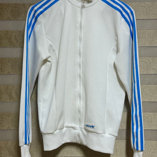 아디다스 tt 흰파