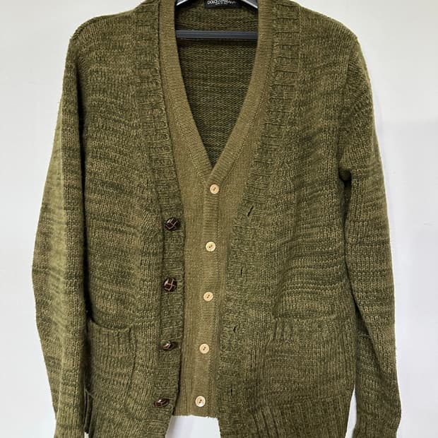 돌체앤가바나 카키색 니트 가디건