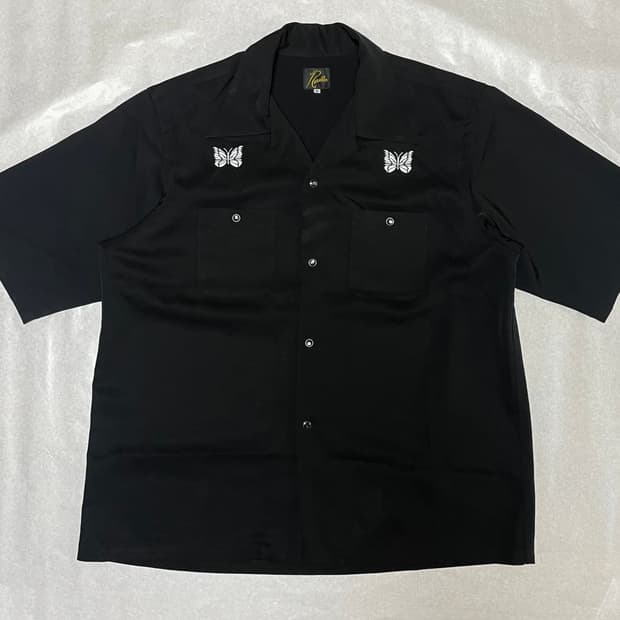 니들스 나비 자수 반팔 셔츠 블랙 L size