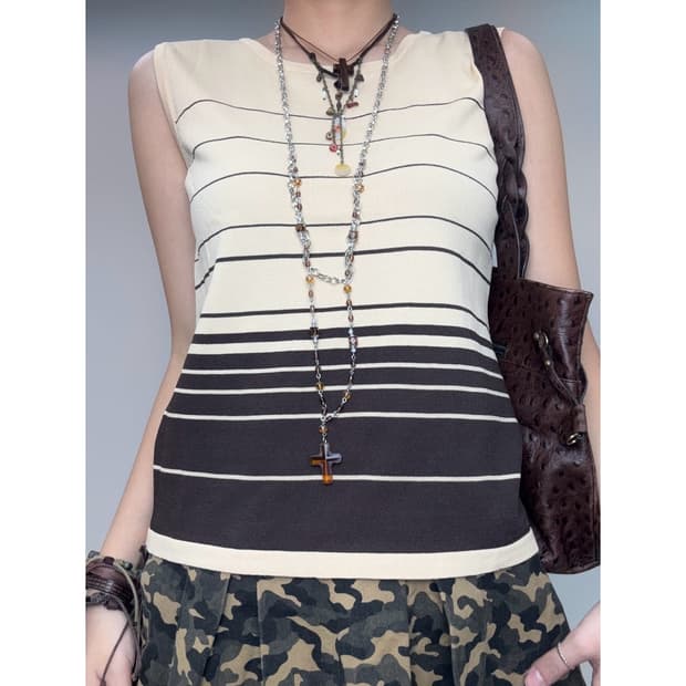 빈티지 베이지 슬리브리스