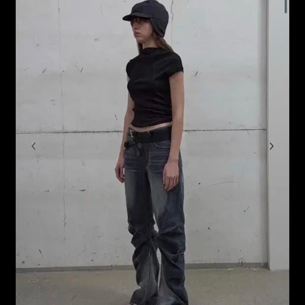 Lcdc curver seam washed denim 구해요