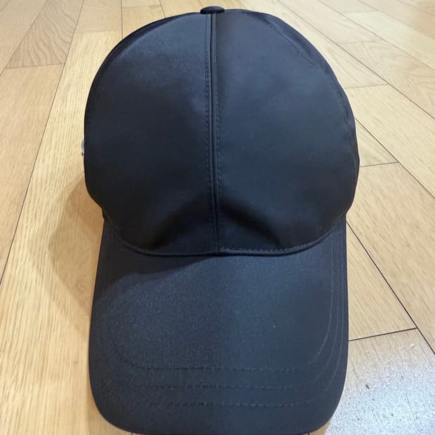 프라다 로고볼캡 리나일론 베이스볼 캡