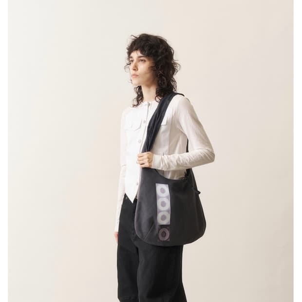 오들리워크샵 Canvas Reversible Crossbody Bag