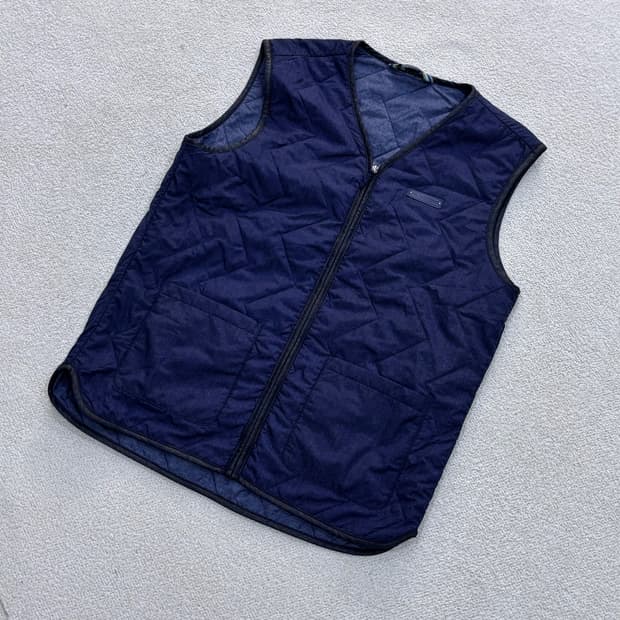 105 블랙야크 경량 패딩 조끼 0407E1