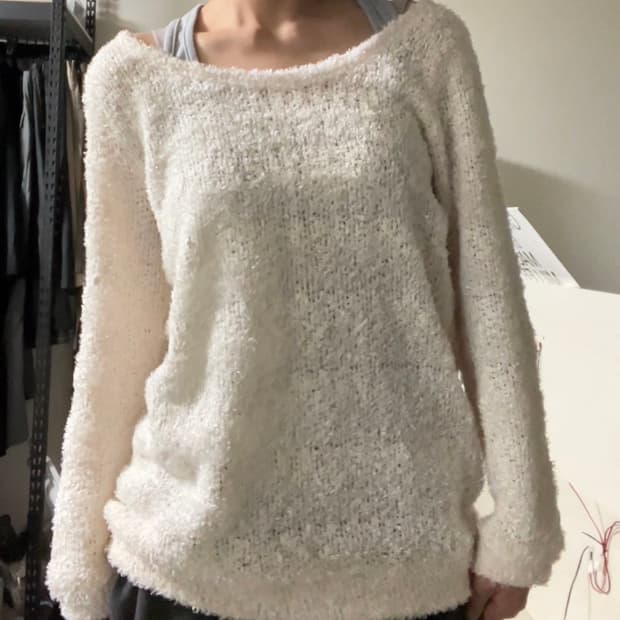 스트라이프 부클 롱슬리브