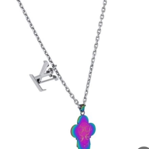 [OS] 루이비통 비비엔 사운드 프리즘 목걸이