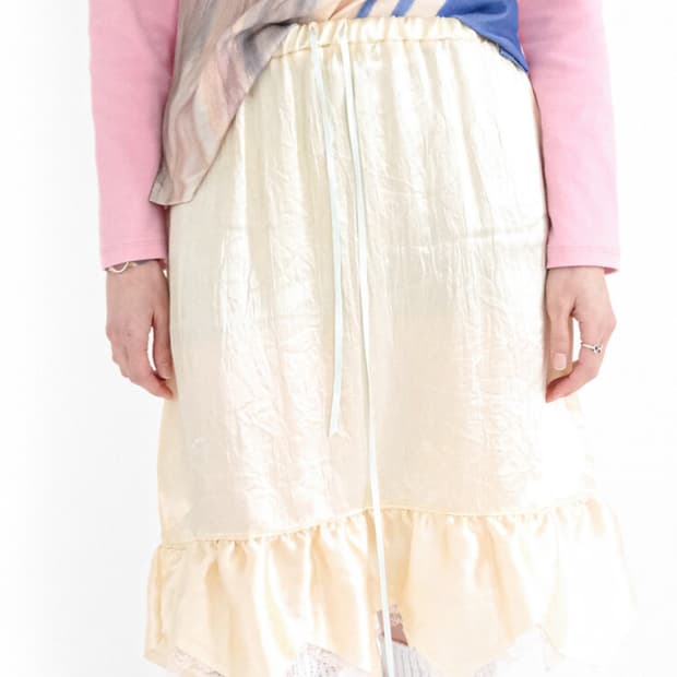 샵페어리 pointed satin midi skirt (peach)
