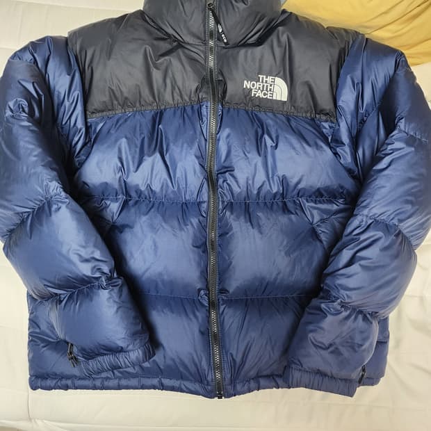 (105) 노스페이스 1996 눕시 700 패딩 네이비