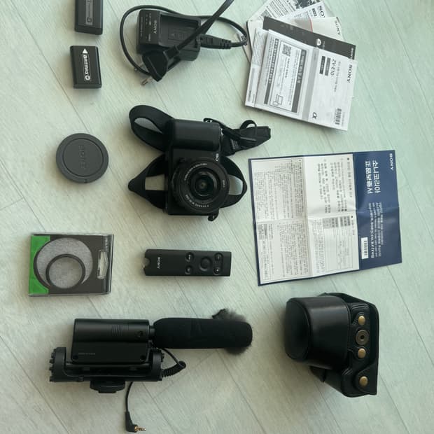 소니 zve-10 풀세트(마이크,블루투스 리모컨,케이스,스트랩 등 포함)