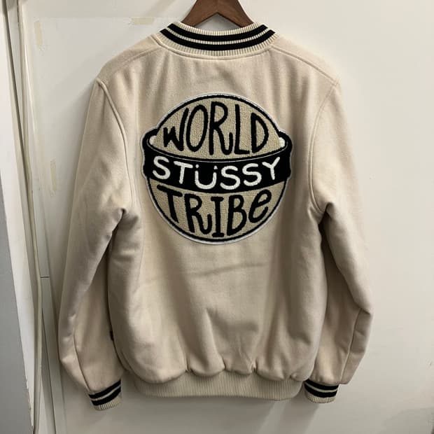 N186 스투시 35주년 트라이브 바시티 스타디움 자켓