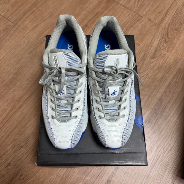 아식스 키코 노발리스