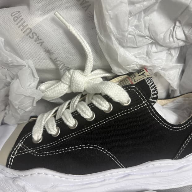 [42]메종 미하라 야스히로 행크 OG 솔 캔버스 로우탑 스니커즈 블랙