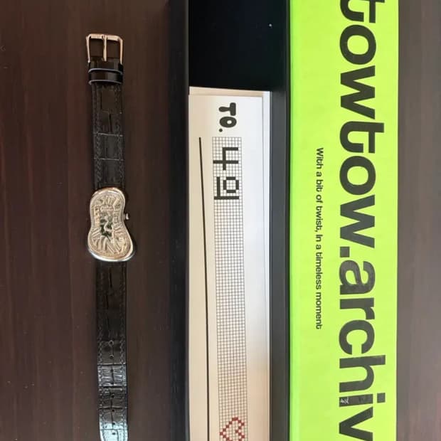 토우토우아카이브 타임리스 트위스트 위슬릿