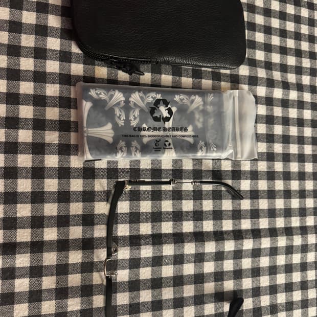 크롬하츠 에바질리스트 블랙/실버 판매