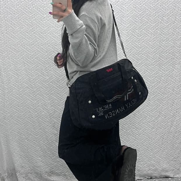 헬리 하센 올드스쿨 빈티지 빅로고 크로스백 더플백 C07154