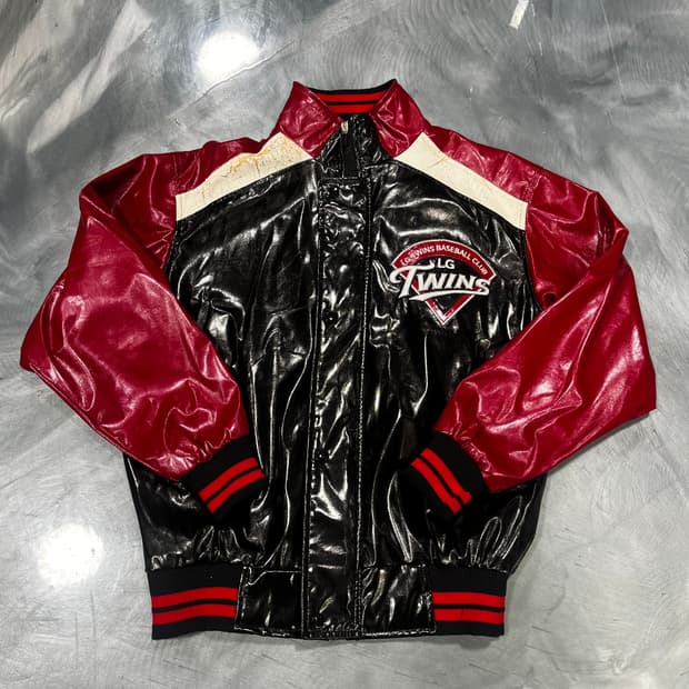 LG트위스 레플리카 유광점퍼 M