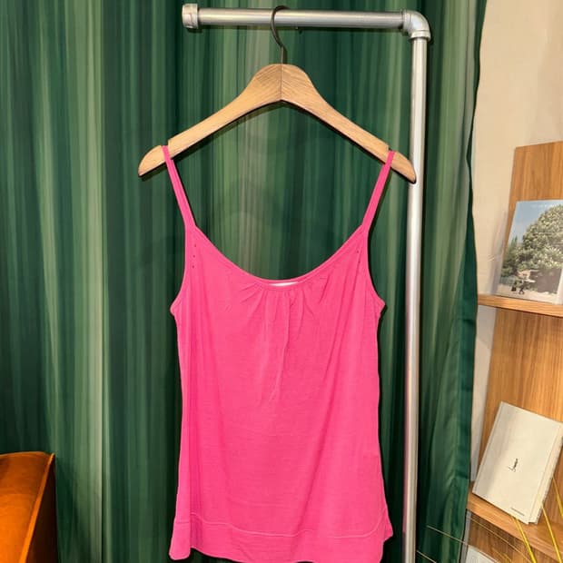 핫핑크 큐빅 셔링 나시 니혼진 모리걸 러블리 빈티지