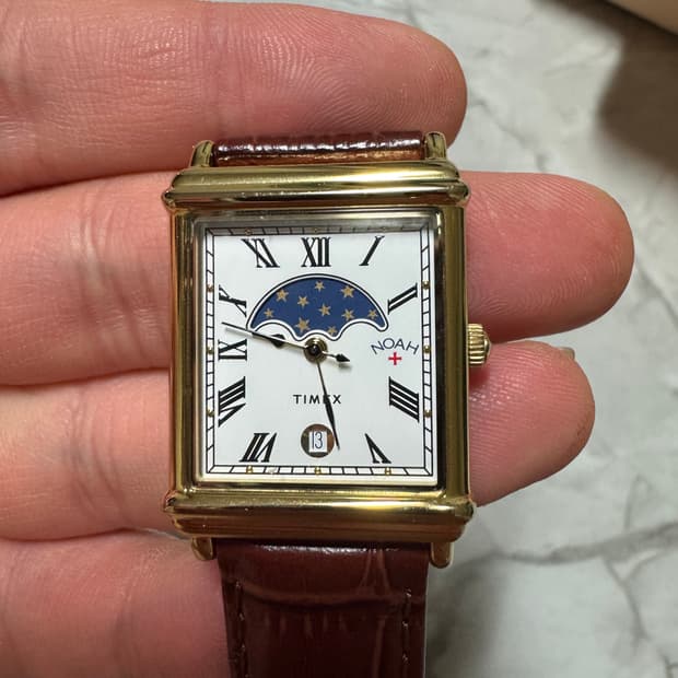 노아x타이멕스 문페이즈