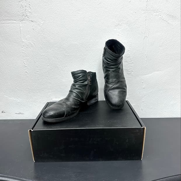 Schlussel drape ankle boots