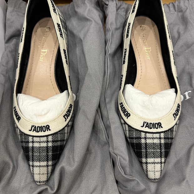 Dior 플랫 체크 35size