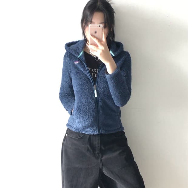 파타고니아 로고 쉐르파 후드집업