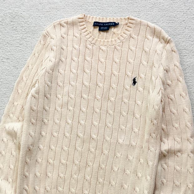 폴로 아이보리 케이블 니트