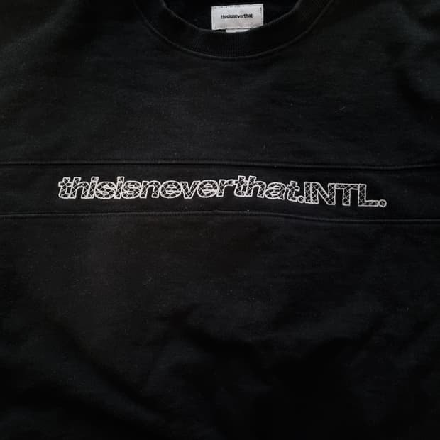 디스이즈네버댓 블랙 맨투맨 티셔츠