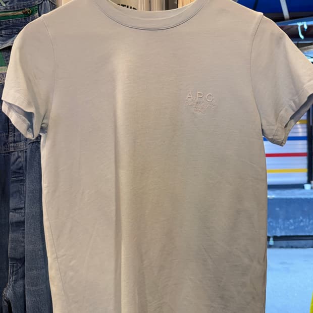 아페쎄 스카이 반팔 티셔츠