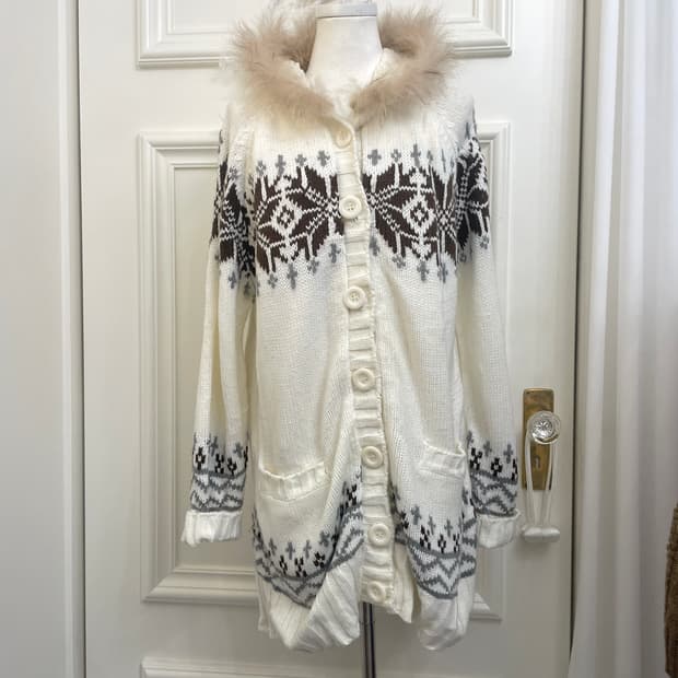 ivory nordic fur hoodie long cardigan