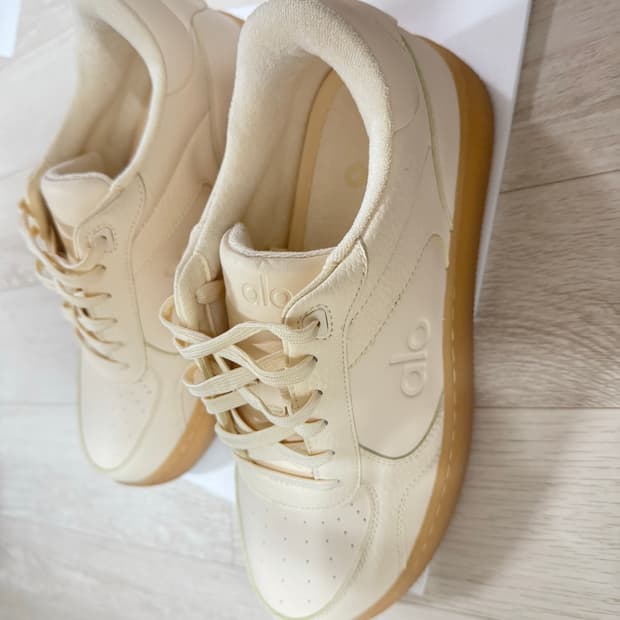 알로 alo 스니커즈