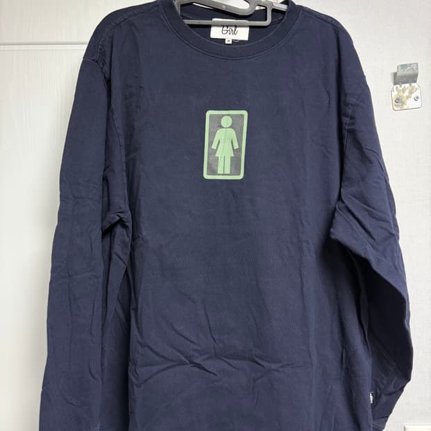 걸 스케이트보드 네이비 롱티셔츠