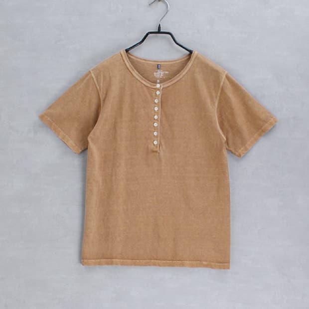 Good on _ pigment wash nenly neck tee