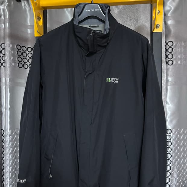 코오롱 스포츠 고어텍스 바람막이 110