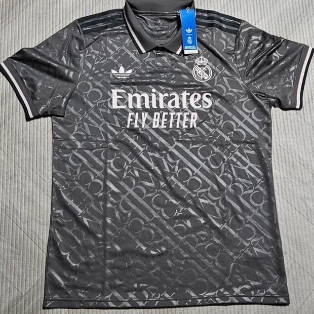 레알마드리드 24/25 유니폼 L 새상품